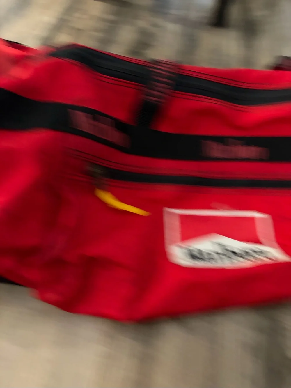 Vtg Marlboro Adventure Team 90’s Travel Weekender Bag Rolling Luggage Duffle